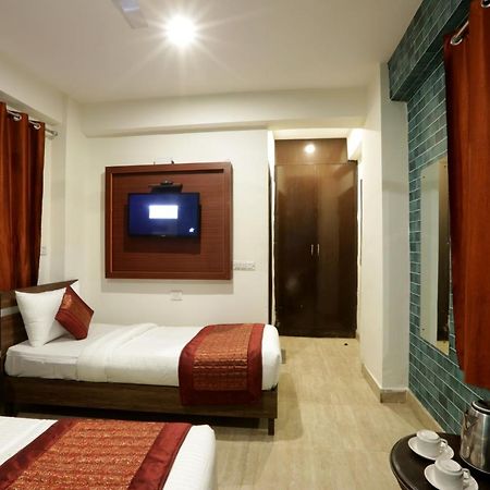 Hotel Airport Star นิวเดลี ภายนอก รูปภาพ